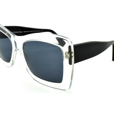 TRACTION PRODUCTIONS  KELLY